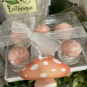 Pink Mushroom Toadstool Tea Light Candles Set of 6 Gardener’s Eden NWT